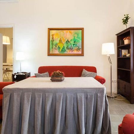 Apartamentos Rg Arenal Seville Room photo